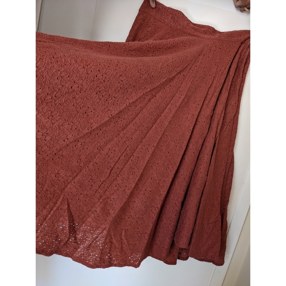 Rust Colored Eyelet Full Skirt - Picture 2 of 4